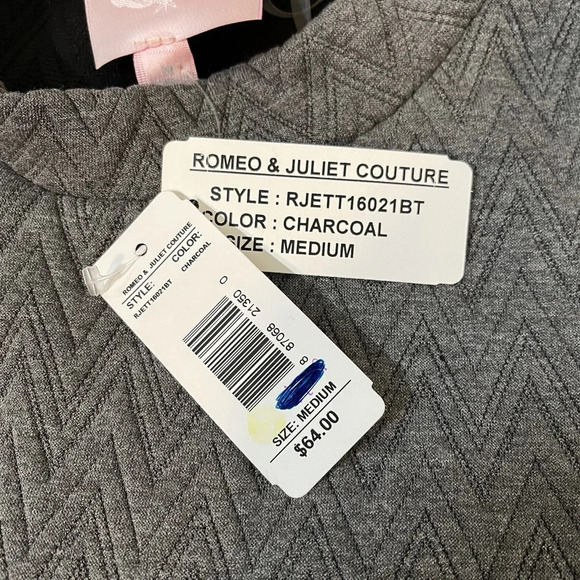 Romeo & Juliet NWT Gray Stitched Chevron Short Sleeve Sweatshirt Medium Women’s - Picture 9 of 11